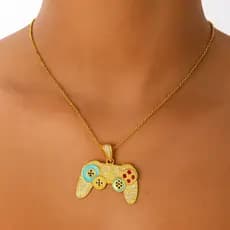 Pingente Gamer Dourado para colares PREMIUM Hipoalergênico em Zirconia Sofisticado Minimalista