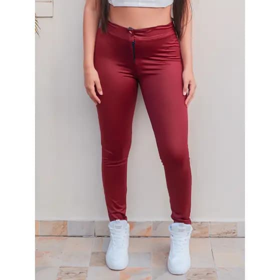Calça Feminina Disco Hot Pants Em Cirre Fake Brilhoso Com Bolsos Zíper E Botão Cintura Bem Alta