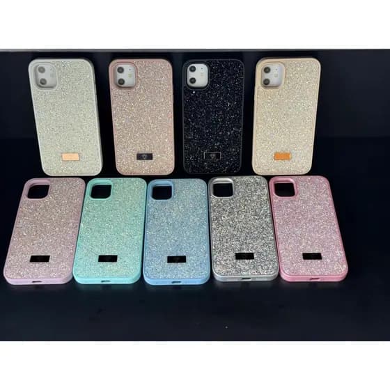 Capa Case Aveludada Strass/Pedrinhas Luxo Para IPhone 14 PRO /15 PRO MAX/16/16 PRO/16 PLUS/16 PRO MAX/16E/17/17 PRO...