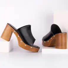 Tamanco Feminino Salto Bloco Alto Aplicação Tachas Douradas Casual Confortável Original