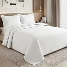 Kit 3 Peças Cobreleito Colcha Casal Branco Poliéster Macio Roupa Cama Travesseiro Decoração Quarto