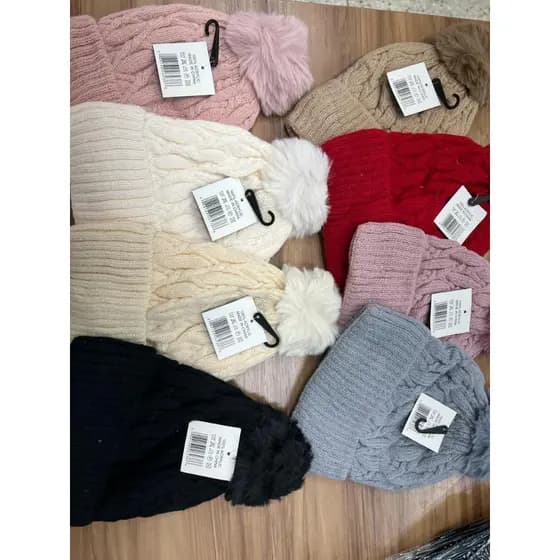 Gorro Feminino De Inverno Com Pompom TOUCA DE LÃ OTIMA PARA USAR NO FRIO