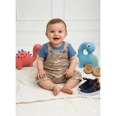 Conjunto Jardineira Bebê Menino Suedine Dino Skateista