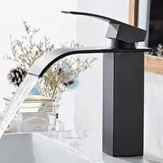 Torneira Banheiro Inox Misturador Alta Qualidade Monocomando Quente e Fria Bica Baixa(003)