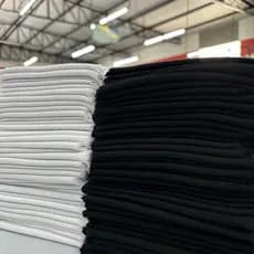KIT 2 Kg de Retalhos BRIM Preto e Branco PARA TAPETES E ARTESANATOS patchwork