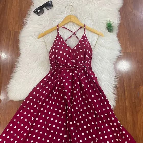 Vestido    com   bolinhas