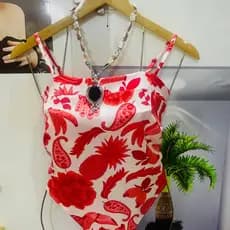 Colete de praia com estampa