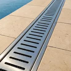 Ralo Linear 10x100 Grelha Inox Premium Com Aro Área Externa