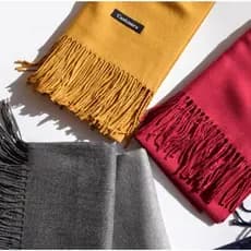 Cachecol Pashmina Lisa de poliester de 230g com franjas Presentes