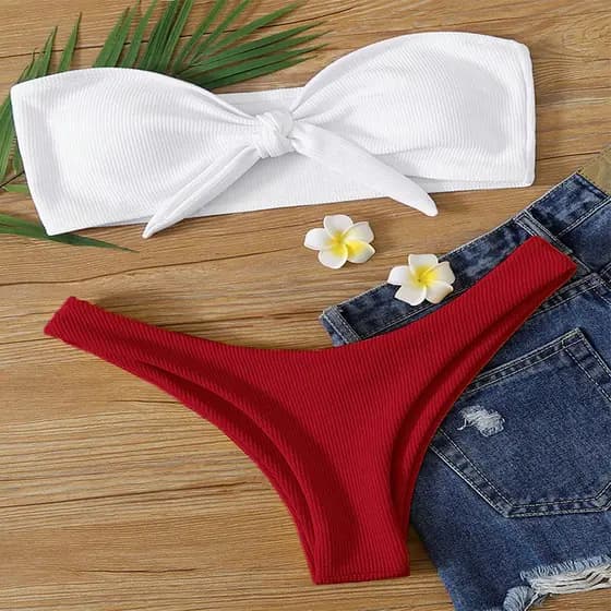 Biquíni europeu e americano, modelo novo 2026, biquíni de praia feminino com amarração e blocos de cor, roupa de banho d