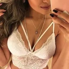 Cropped Top de Renda Tiras Dupla Alça Regulável c/ Bojo Moda Blogueira