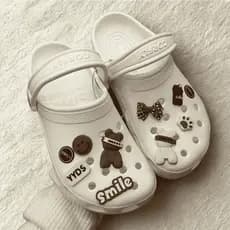 Chinelo Feminino Estilo Babuche Pigente Corfly Baixo 100% EVA Solado Leve Antiderrapante broches