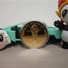 Coleção De Periferia De Futebol Com Moeda Comemorativa De Ouro Da Copa Do Mundo Brasil 2014