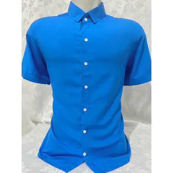 Camisa masculina lisa de manga curta de viscose