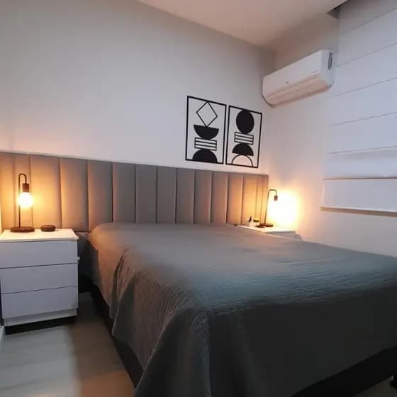 Kit 20 Módulos Cabeceira Estofada Adesiva – Para Cama Casal, Queen ou King – Envio Imediato