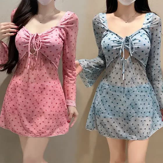 Roupa de Banho Feminina de Manga Longa com Estampa de Bolinhas e Saia, Design Solto e Confortável, Adequada para Spa, Na