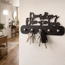 Porta Chaves MDF Decorativo Frase Deus é Bom / Lar – Organizador de Parede Preto Fosco