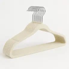 Kit 100 Cabides De Veludo Ultra Fino Antideslizante Bege