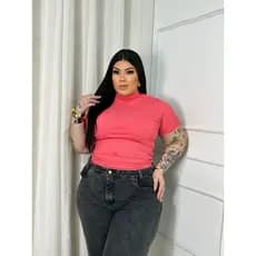 T-Shirt  Camiseta Feminina Plus Size em Tecido Canelado – Confortável e Estilosa