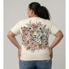 Camiseta T-shirt Plus Size Feminina Estampa "Realeza das Feras" 31.1