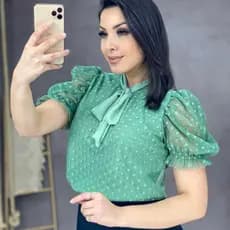 blusa social , elegante com laço/gravata, mangas e frente de tule poá