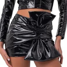 Saia Vinil Curta com Laço Labrava | Moda Preta  Feminina Tamanho M Pronta Entrega