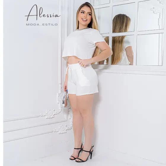 Conjunto feminino Shorts e Cropped folgadinho moletinho com elastico na cintura