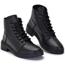 Bota Feminina Lançamento Coturno Cano Curto Confortável e Macio Salto Envio Imediato