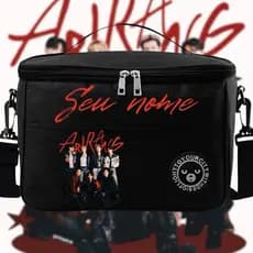 Bolsa Lancheira Térmica Grande BTS+SEU NOME – Isolamento Térmico Ideal para Marmita Fitness Escola Trabalho Espaçosa Lar