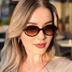 Óculos de Sol Feminino Retrô Luxuoso Estilo Vintage com Proteção UV400 Premium