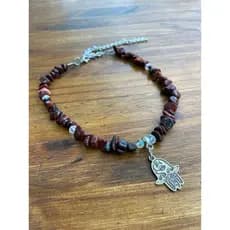 Colar Choker em Pedras Naturais e Cristais, Pingente Mão Fátima