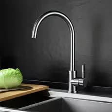 Torneira metálica de para cozinha montada na parede, pia com bico flexível,, torneira giratória de mesa