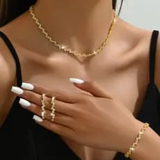 Conjunto de três peças de colar com corrente de garra, brincos e pulseira de diamantes e zircônia, vestido de noite