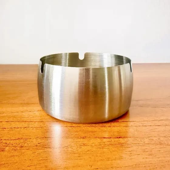 Cinzeiro em Aço Inox Grande e Resistente Ideal Para Casa Bares e Restaurantes Fácil Higienização