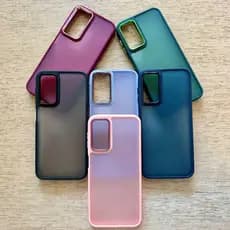 Capa Acrílico Metalizada Fosca Para Motorola G22/G32/G45/G52/G53/G54/G73/G75/G82/G84 Com Detalhe Metalizado