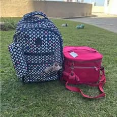 Kit Escolar Volta às Aulas  Mochila grande com bosinho + bolsa Lancheira grande