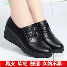 Genuine Tamanho Médio Sola Macia Sapatos de Couro Cunha Para Mulheres Idosas Meias Único Confortável Mãe Salto Grande-65