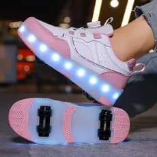 Sapatos infantis Runaway meninas patins de LED de quatro rodas com luz meninos patins recarregáveis tênis com rodas