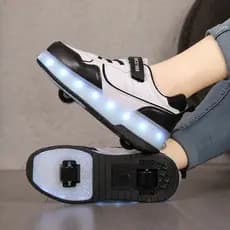 Novos sapatos de fuga das crianças verão polia de salto duplo sapatos recarregáveis rodas invisíveis patins adultos