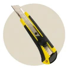 Estilete Retrátil Profissional Lâmina 18mm Amarelo com Trava