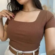 Blusinha Feminina Decote Quadrado Canelada Básica Blusa Elegante Dia a Dia Manga Curta