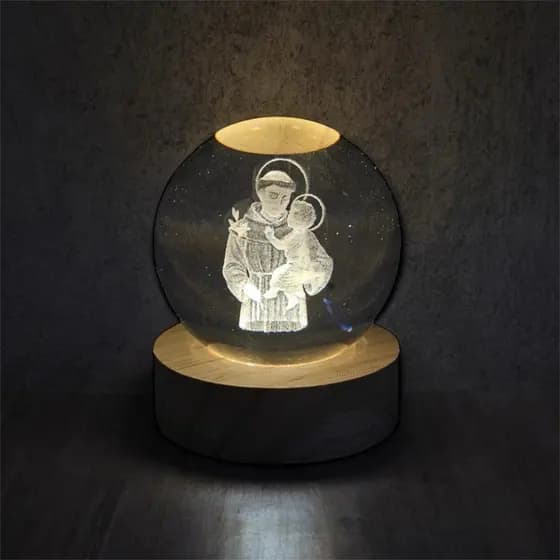 Luminária Abajur Mesa Bola de Cristal Santo Antônio 7 cm Luz LED 3d Decorativa Esfera Bivolt