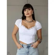 Cropped Feminino Mabel com Manga Curta – Tecido Lese e detalhe em renda