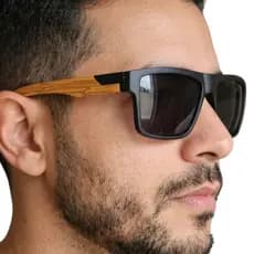 Óculos de Sol Unissex Quadrado Haste Bambu Preto Fosco Lente Escura Proteção UV400 - MD-24