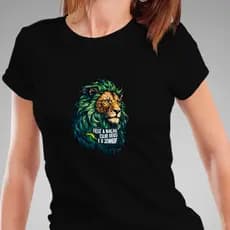 Camiseta Algodão Babylook Yeshua Leão de Judá Feliz a Nação Cujo Deus é o Senhor Poder Força e Majestade Gospel Cristã