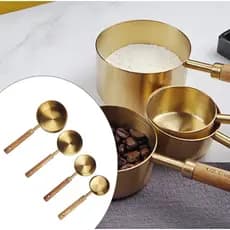 Colheres Medidoras de Aço Inoxidável com Cabo de Madeira – Dourado Luxo para Cozinha Moderna