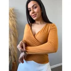 Blusa Feminina Transpassada Manga Longa com Decote V – Elegante e Confortável