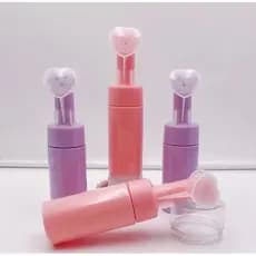Frasco Pump Espumador Rosa com Escova de Silicone em Coração – Limpeza Facial e Massagem
