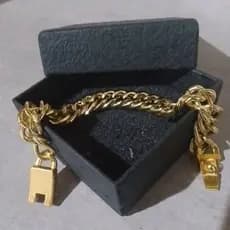 Pulseira Dourada Grumet / Bracelete Dourada Moda Fashion com Fecho Especial