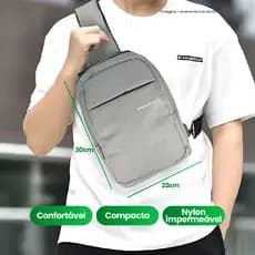 Mochila Transversal Unissex Com Saída USB Cinza
